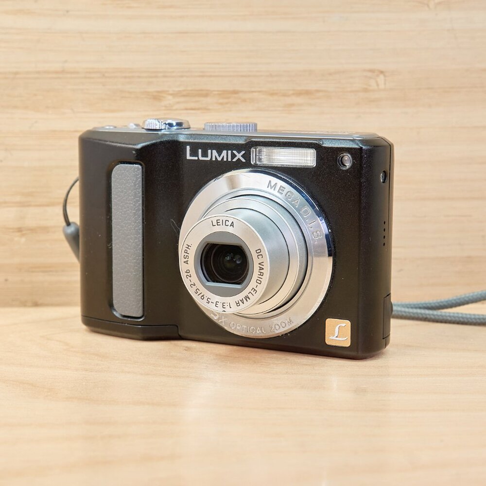 Panasonic Lumix DMC-LZ8 8.1MP Digital Camera Leica Lens